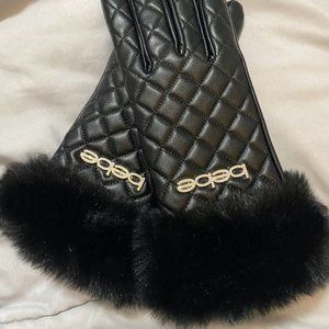Black BEBE Quilted Driving Faux Fur Womens Winter Gloves S/M Bling